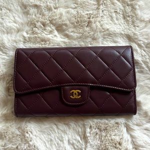 CHANEL Wallet in Burgundy Leather